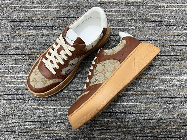 Gvc*1 low top sneaker 16