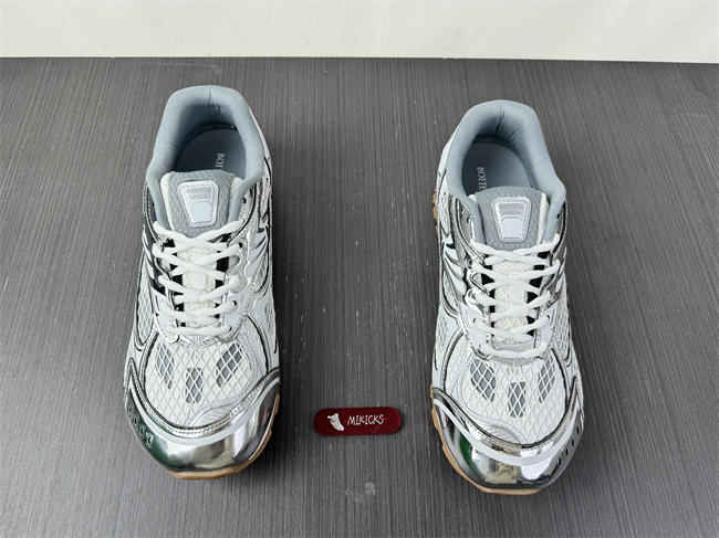 b0tt*ga Ven*ta orbit surf 741357 v2x40 1425