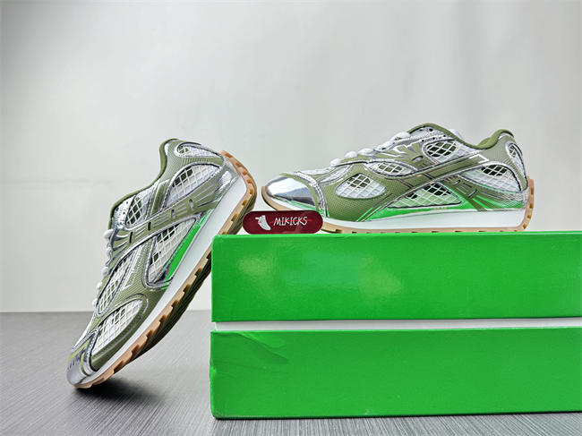 b0tt*ga Ven*ta orbit surf 741357 v2x40 2848