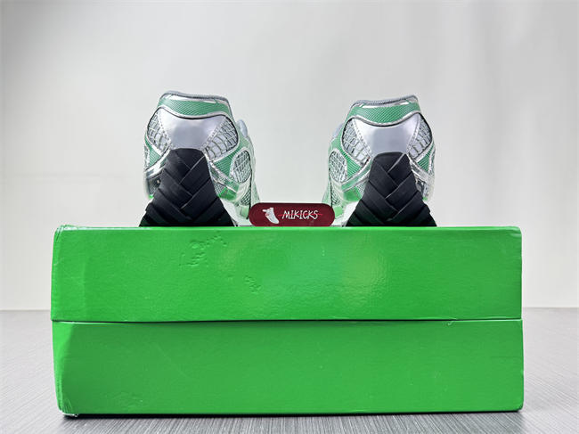 b0tt*ga Ven*ta orbit surf 741357 v2x40 1428