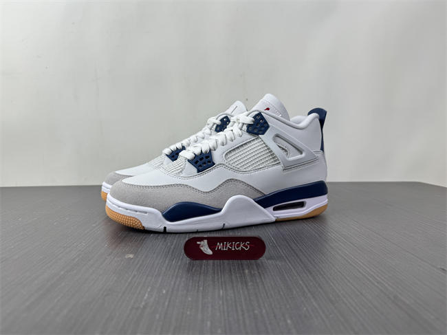 Nike SB x Air Jordan 4 “Navy” DR5415-100