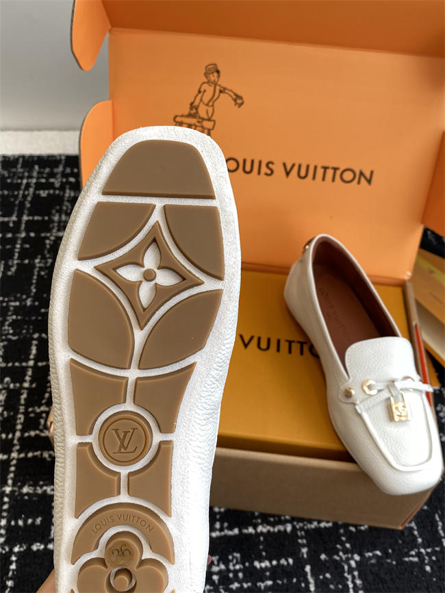 Lv Loafer 066
