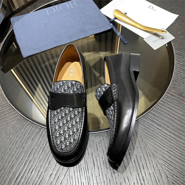 D10r Loafer