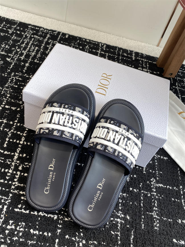 Dio Slipper