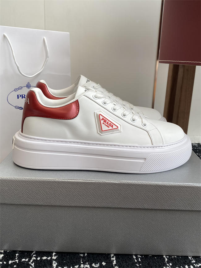 Pra*a Sneaker