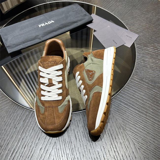 Pra*a Sneaker