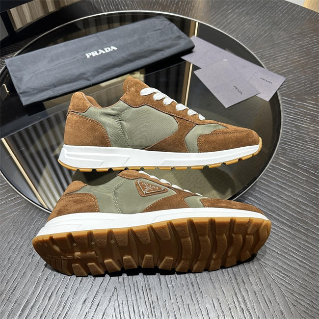 Pra*a Sneaker
