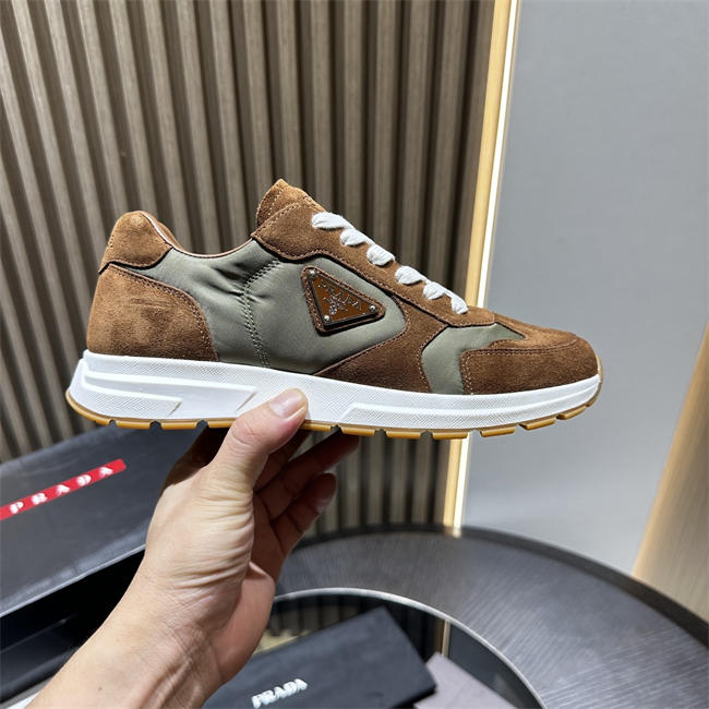 Pra*a Sneaker