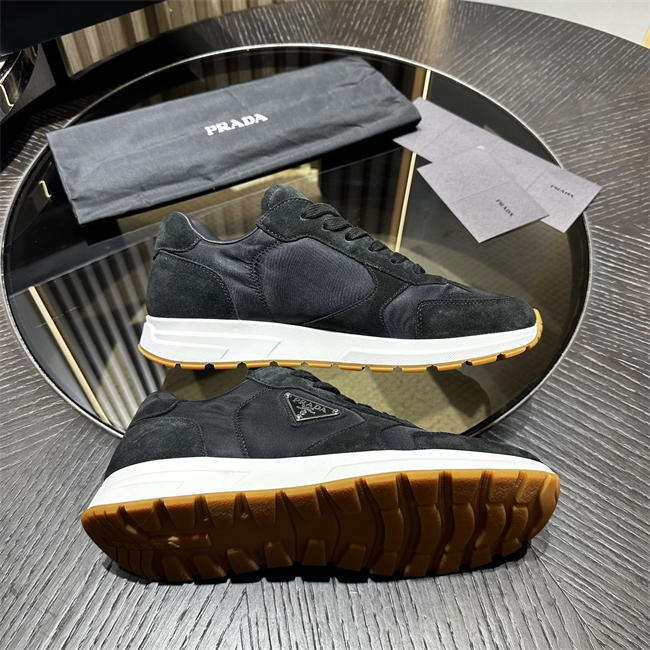 Pra*a Sneaker
