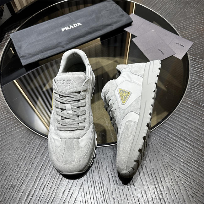Pra*a Sneaker