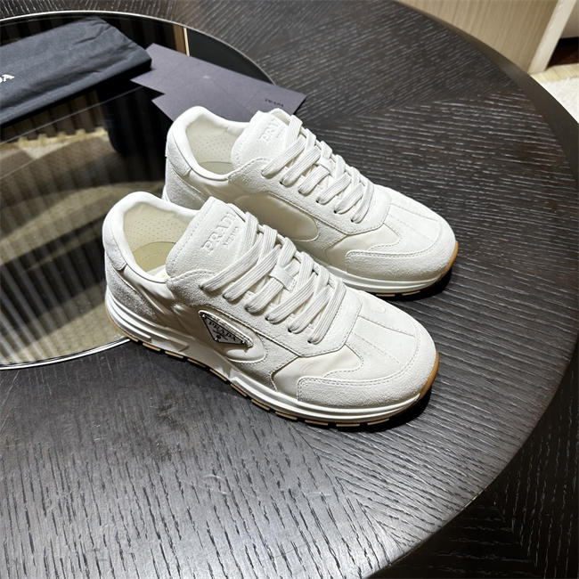 Pra*a Sneaker