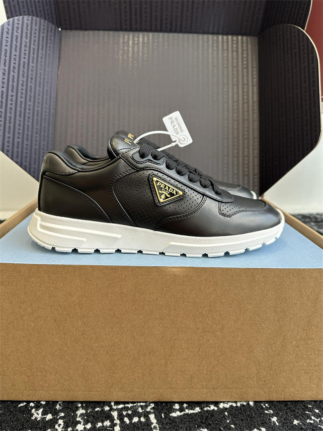 Pra*a Sneaker