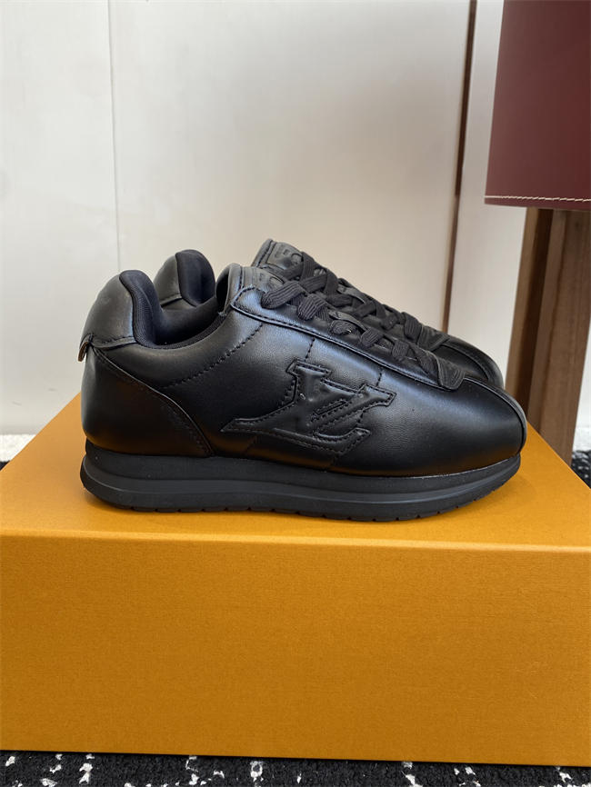 Lv Sneaker