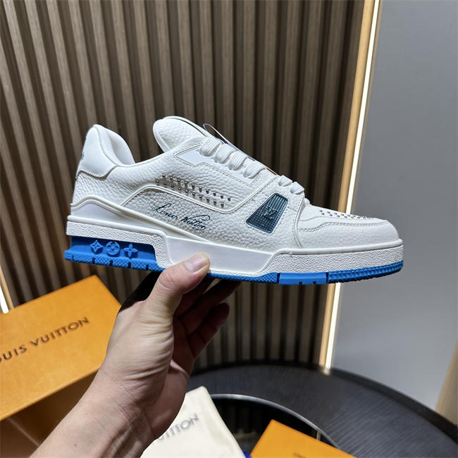 Lv Sneaker