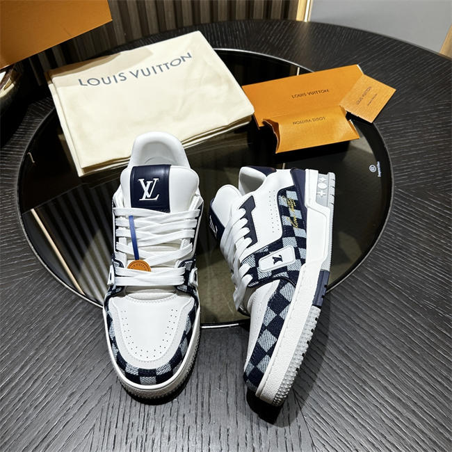 Lv Sneaker