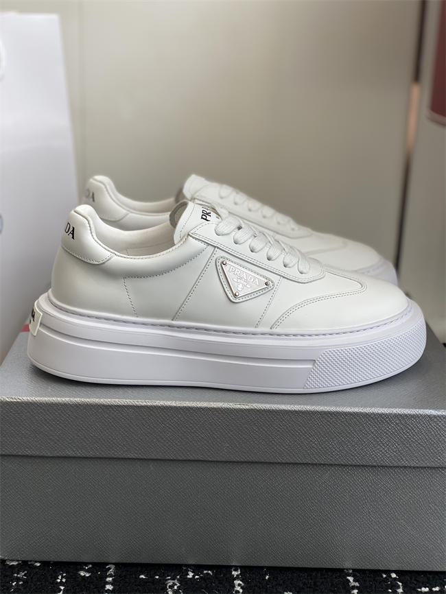 Pra*a Sneaker