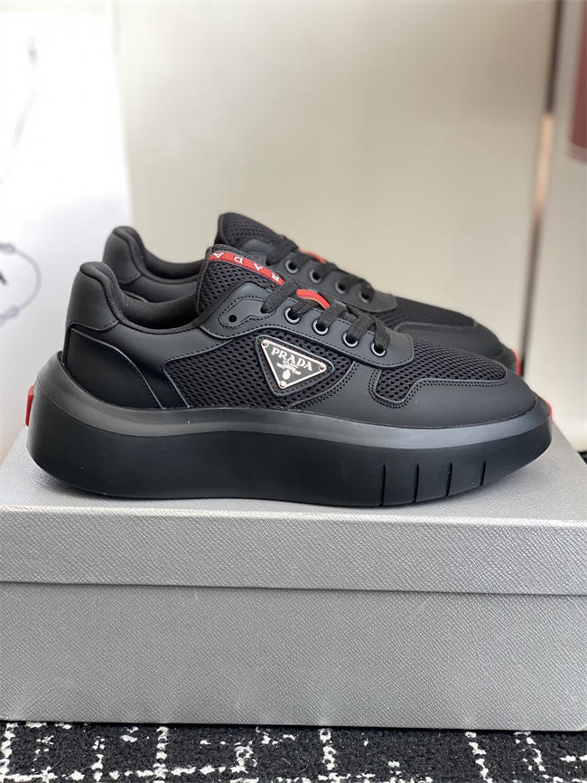 Pra*a Sneaker
