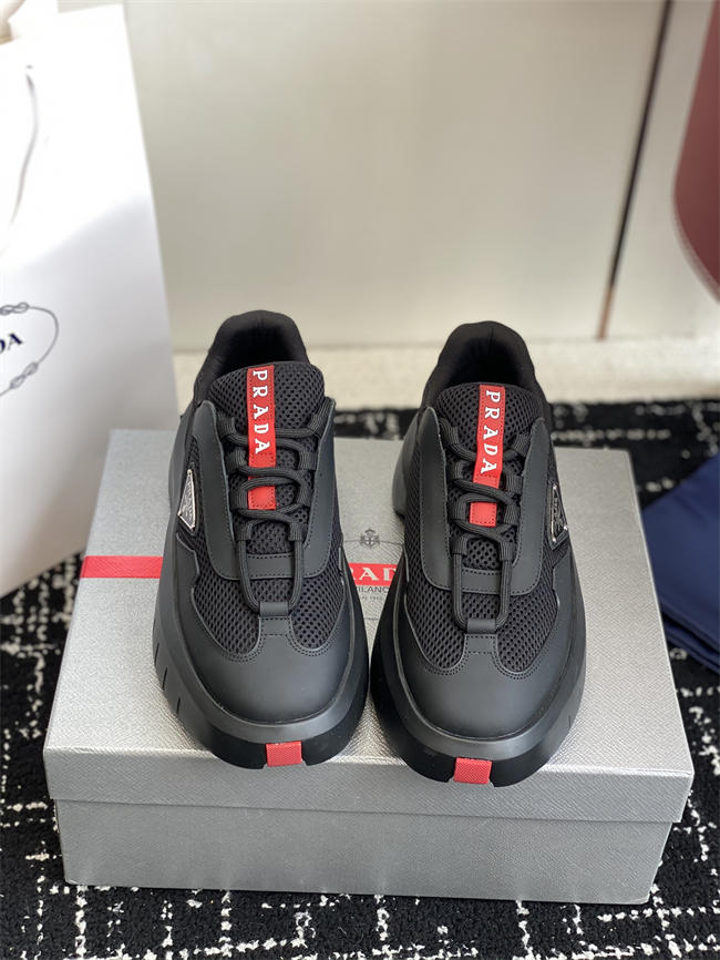 Pra*a Sneaker