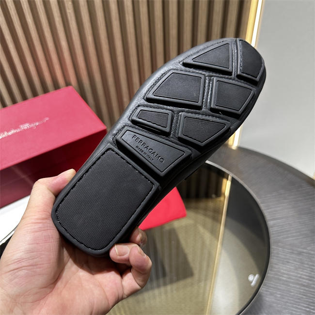 Ferragamo Loafer
