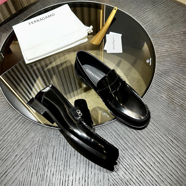 Ferragamo Loafer