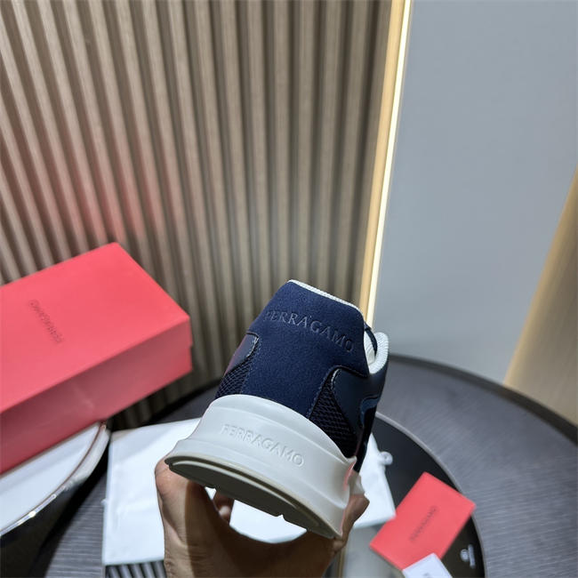 Ferragamo Sneaker