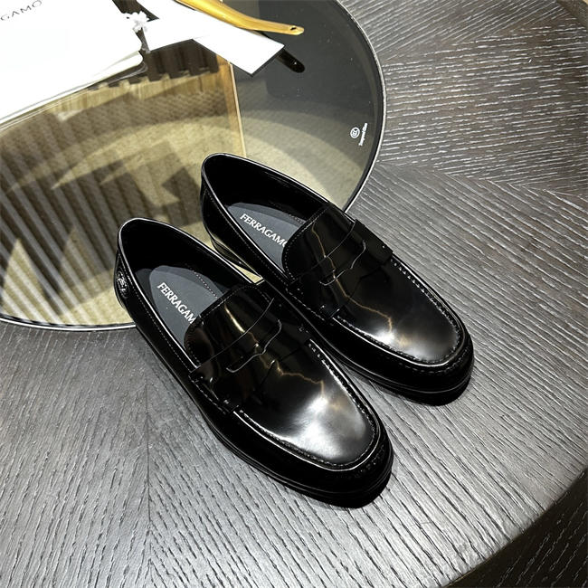 Ferragamo Loafer