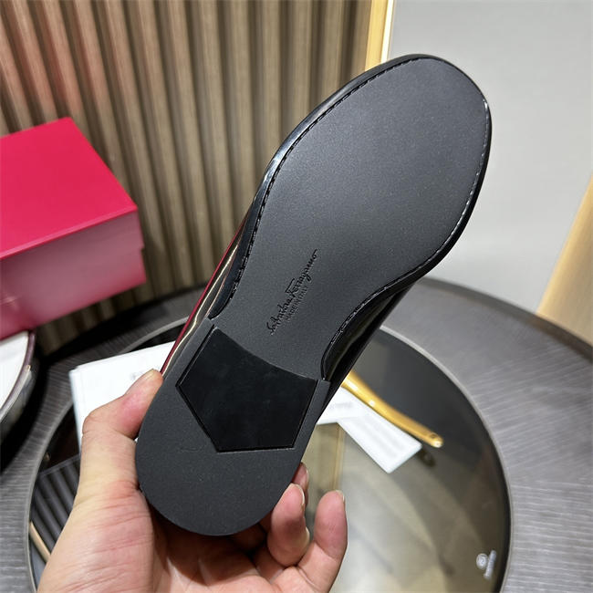 Ferragamo Loafer