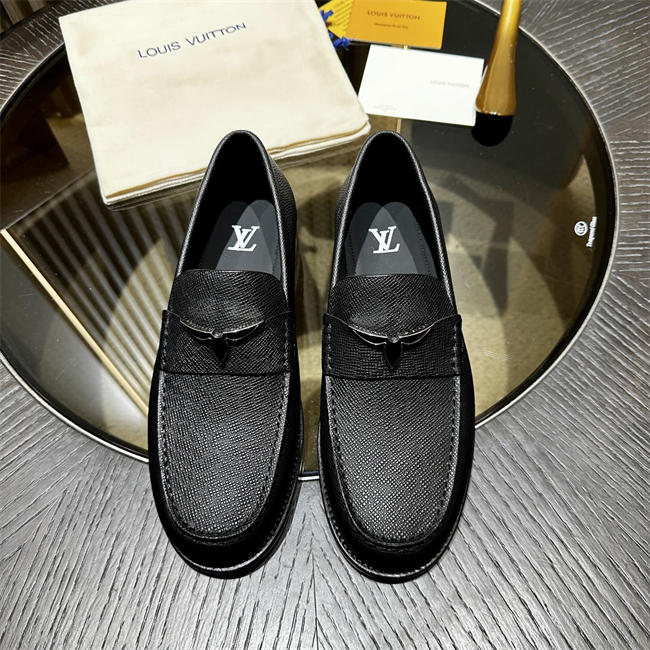 Lv Loafer077