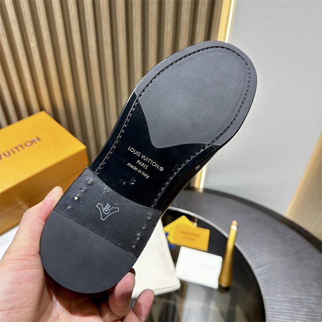 Lv Loafer078