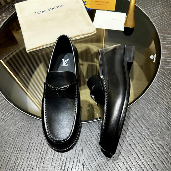 Lv Loafer080