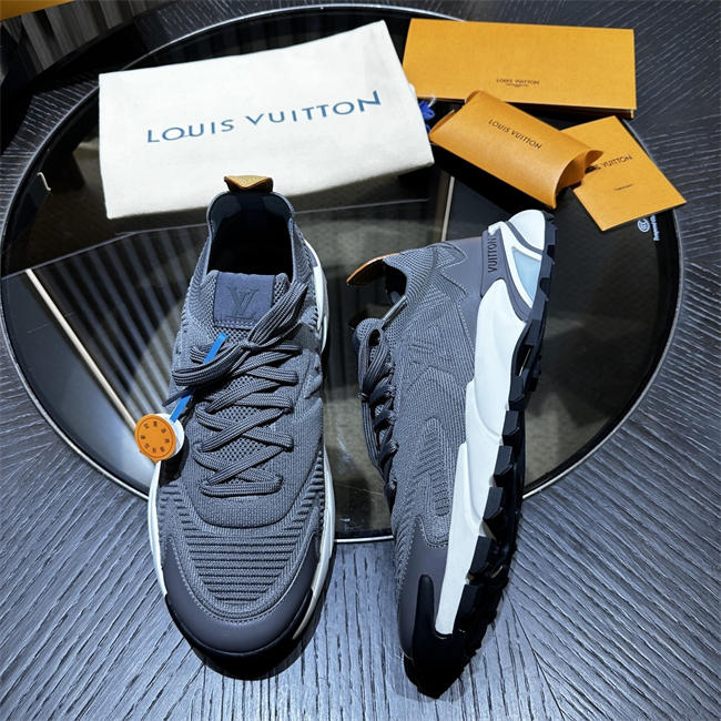 Lv Sneaker