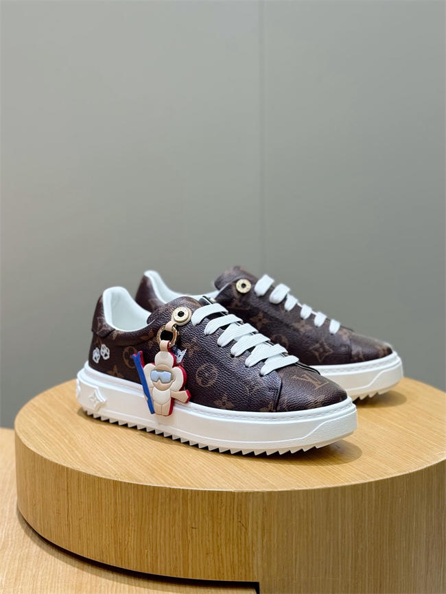 Lv Sneaker