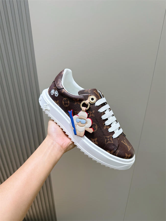 Lv Sneaker