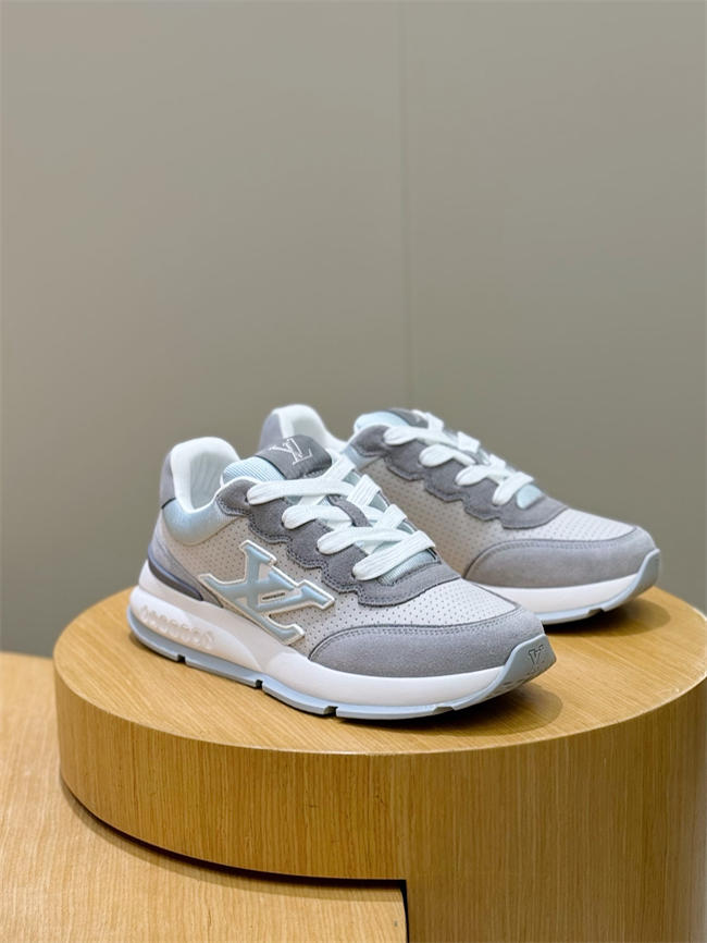 Lv Sneaker