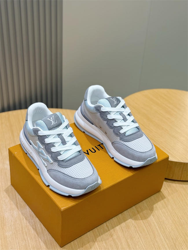 Lv Sneaker