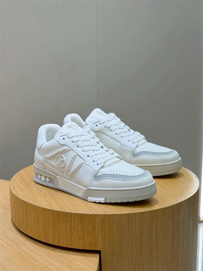 Lv Sneaker