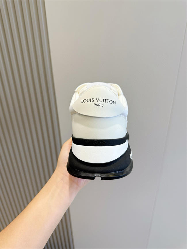 Lv Sneaker