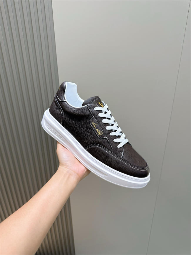 Lv Sneaker