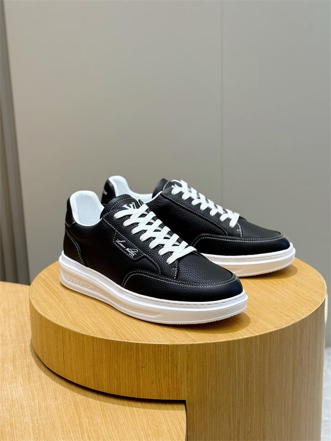 Lv Sneaker