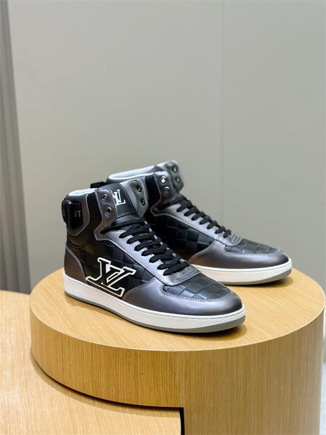 Lv Sneaker