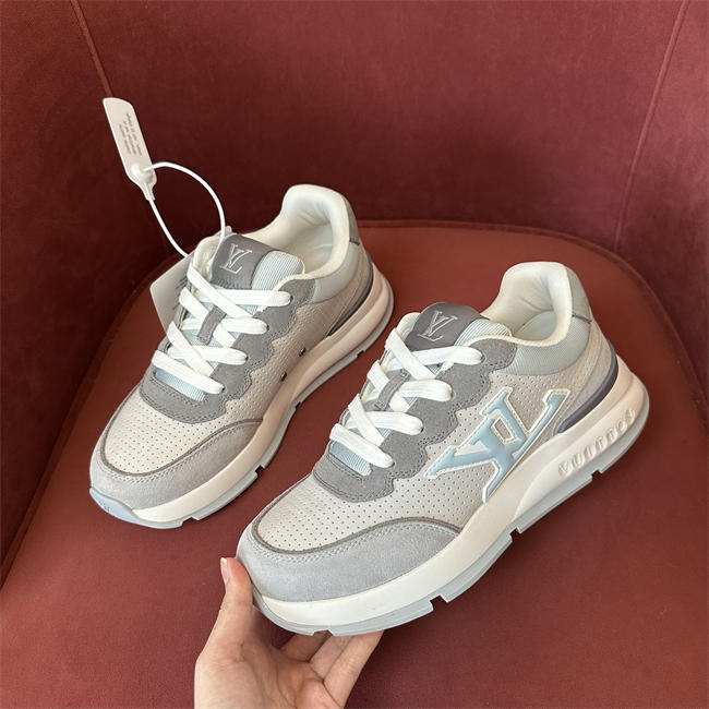 Lv Sneaker