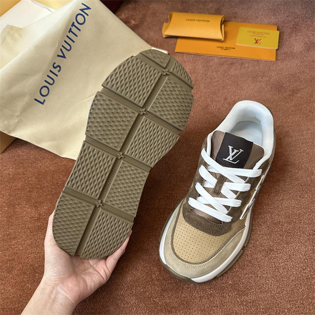 Lv Sneaker