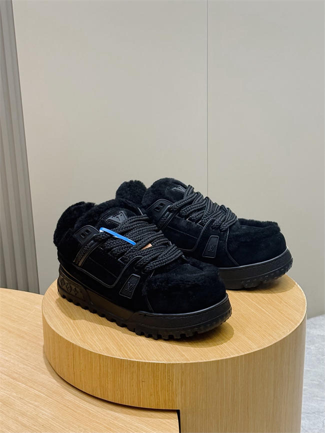 LV Trainer Maxi Sneaker
