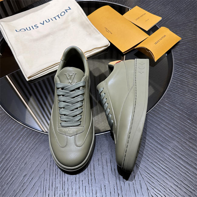 Lv Sneaker