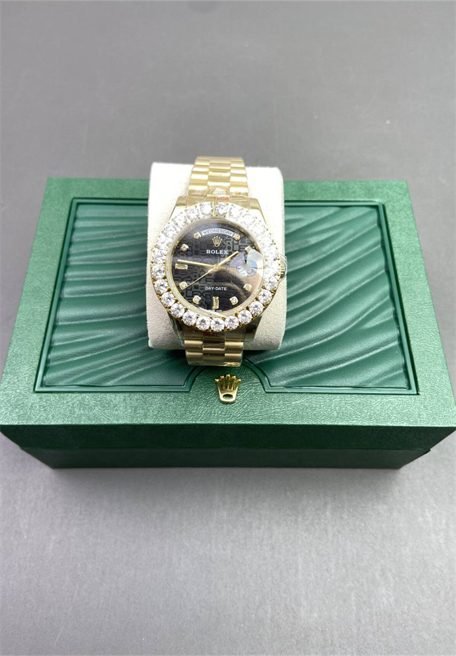 R01ex 44mm 05-Day Date