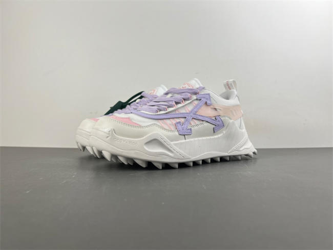 Off-White c/o Virgil Abloh