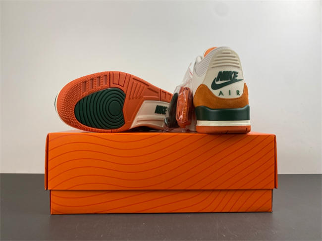 Jordan 3 Retro SP SoleFly Miami IF4491-100