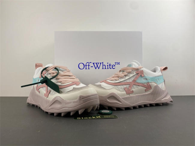 Off-White c/o Virgil Abloh