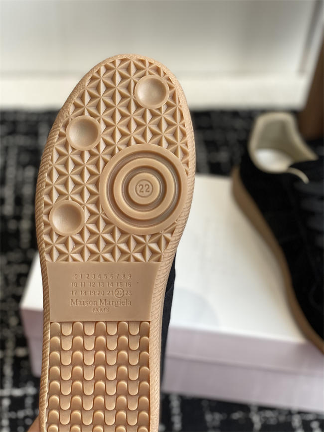 Ma1s0n Marg*e1a Sneaker 75