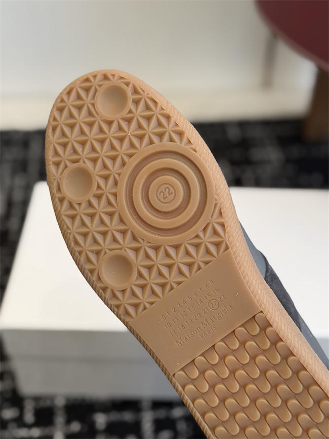 Ma1s0n Marg*e1a Sneaker 113